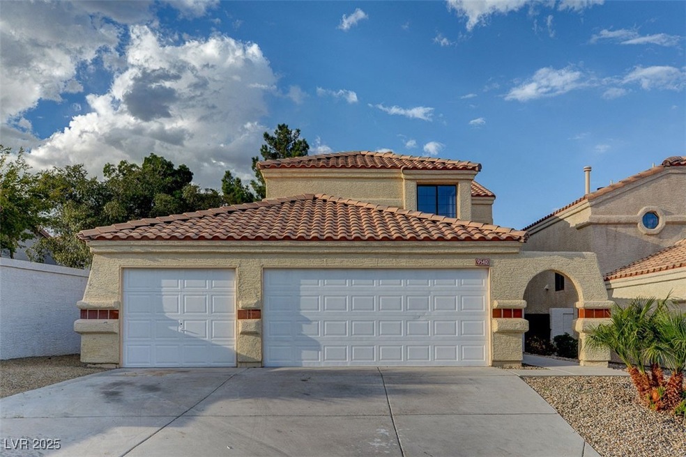 9540 Sunken Reef Cir, Las Vegas, NV 89117 - photo 1