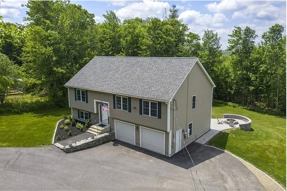 81 Mount Jefferson Rd, Hubbardston, MA 01452 - photo 1