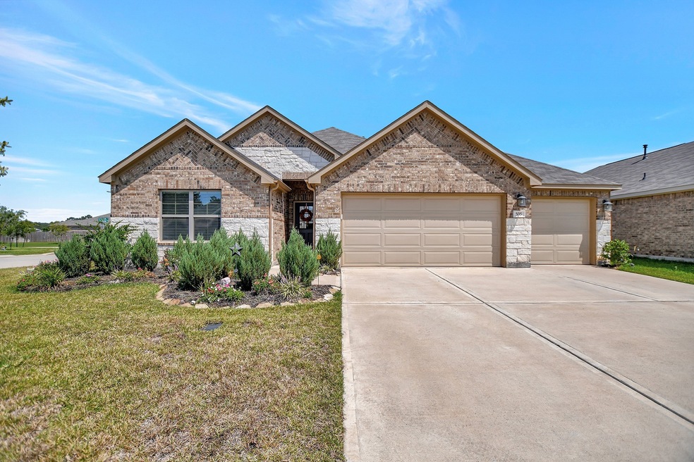 505 High Holly Cir, Magnolia, TX 77354 - photo 1