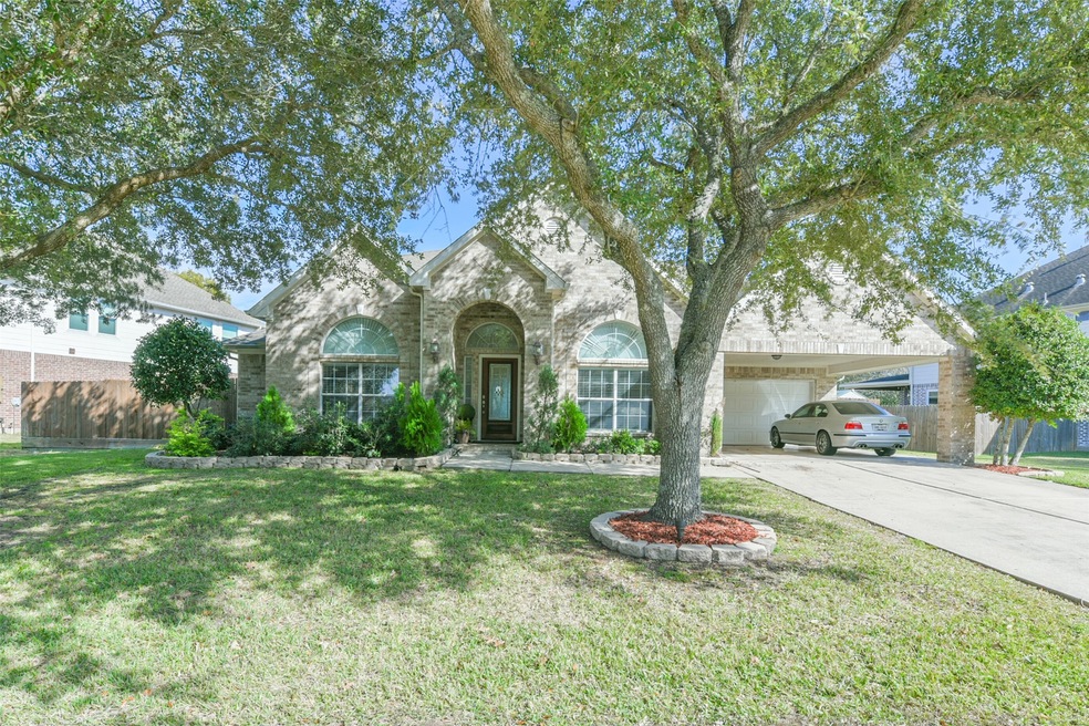434 Overlook Dr, Friendswood, TX 77546 - photo 1