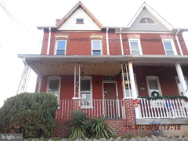 1224 E 11th St, Crum Lynne, PA 19022 - photo 1