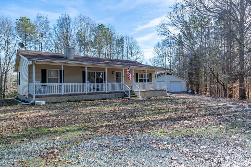 3053 Plank Rd, South Hill, VA 23970 - photo 1