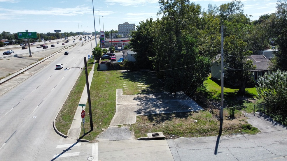 3418 Colley St, Houston, TX 77093 - photo 1