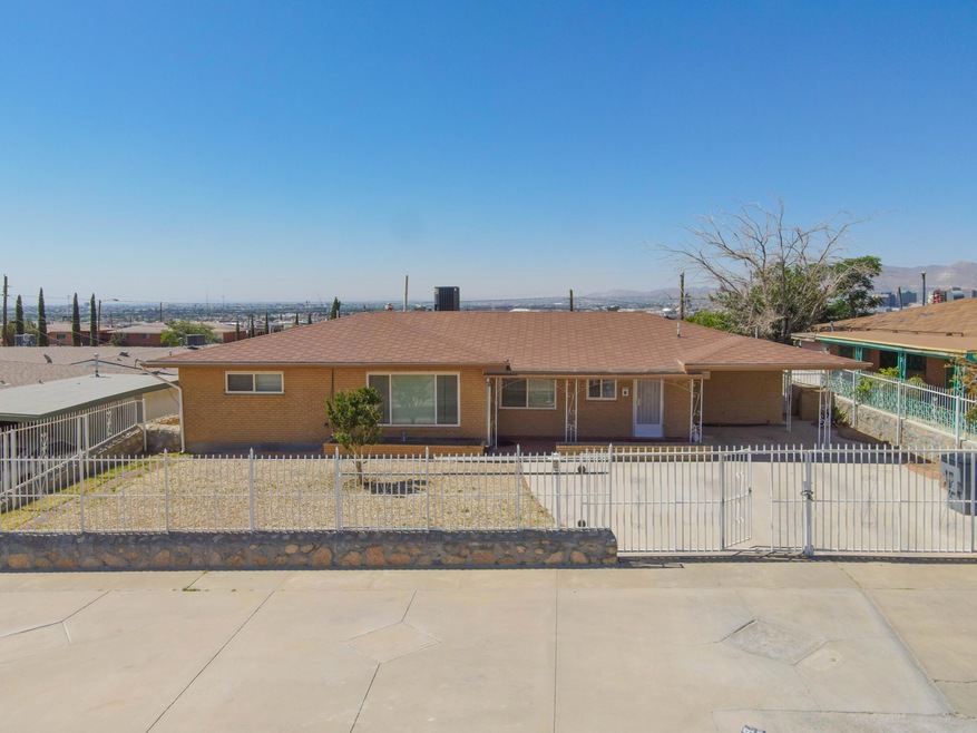 2318 Tremont Ave, El Paso, TX 79930 - photo 1