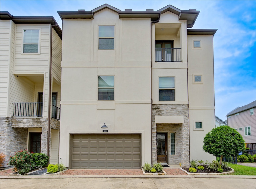 Welcome home to 10918 Brookshire Chase in the soug