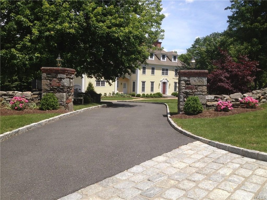 370 Wooded Hill Ct, Chappaqua, NY 10514 - photo 1