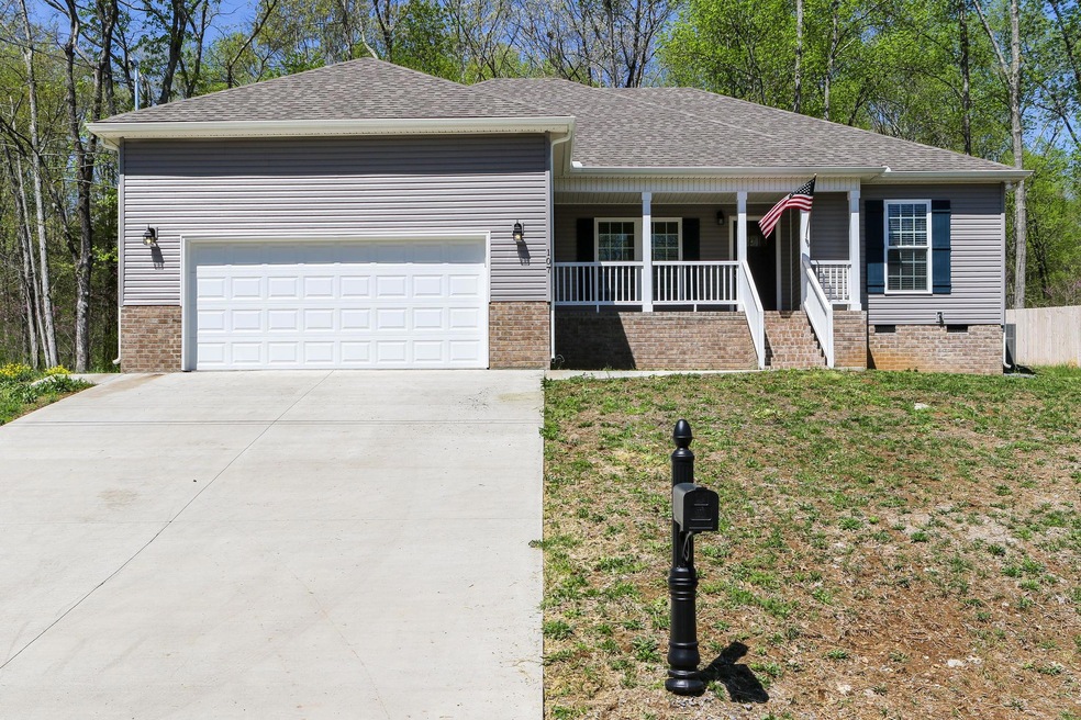 107 Doak St, Shelbyville, TN 37160 - photo 1