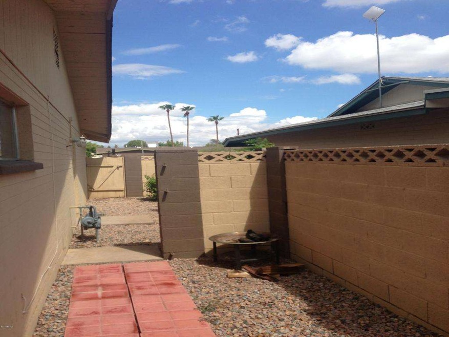 303 E La Jolla Dr unit 8, Tempe, AZ 85282 - photo 1