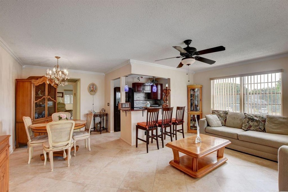 310 Camden M, West Palm Beach, FL 33417 - photo 1
