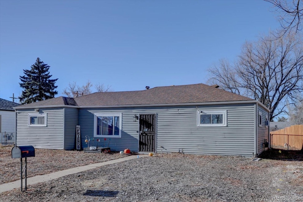 775 Victor St, Aurora, CO 80011 - photo 1