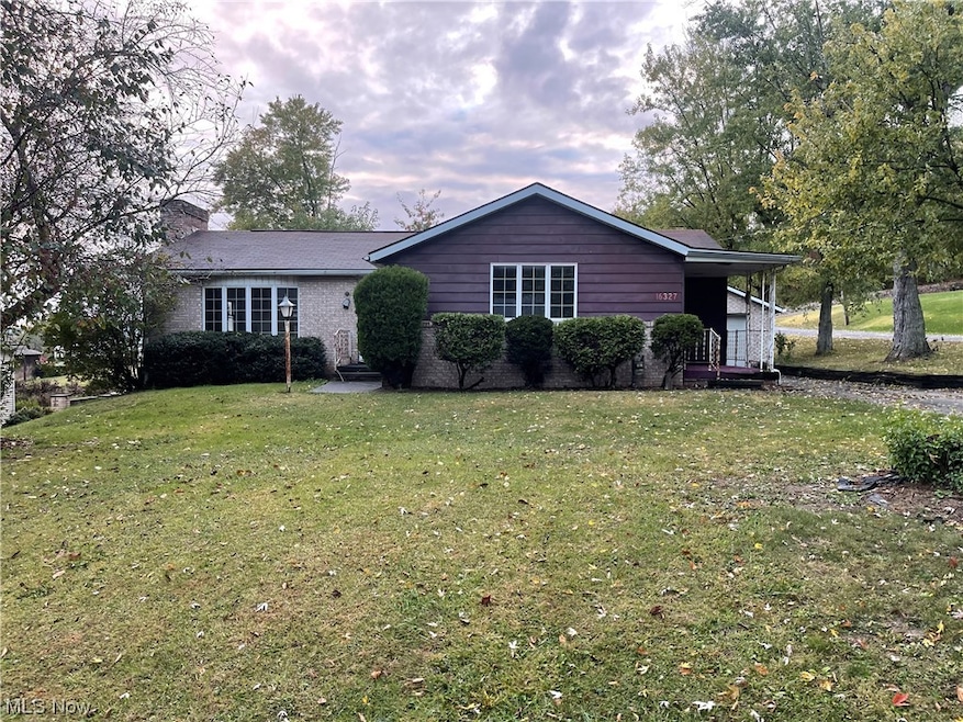 16327 Princeton Ave, East Liverpool, OH 43920 - photo 1