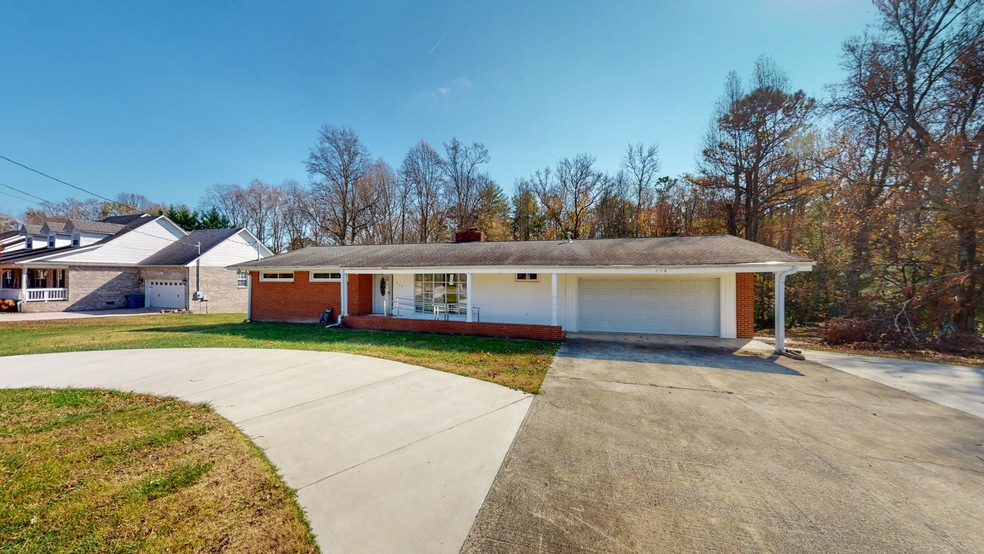 557 Powers Rd, Manchester, TN 37355 - photo 1