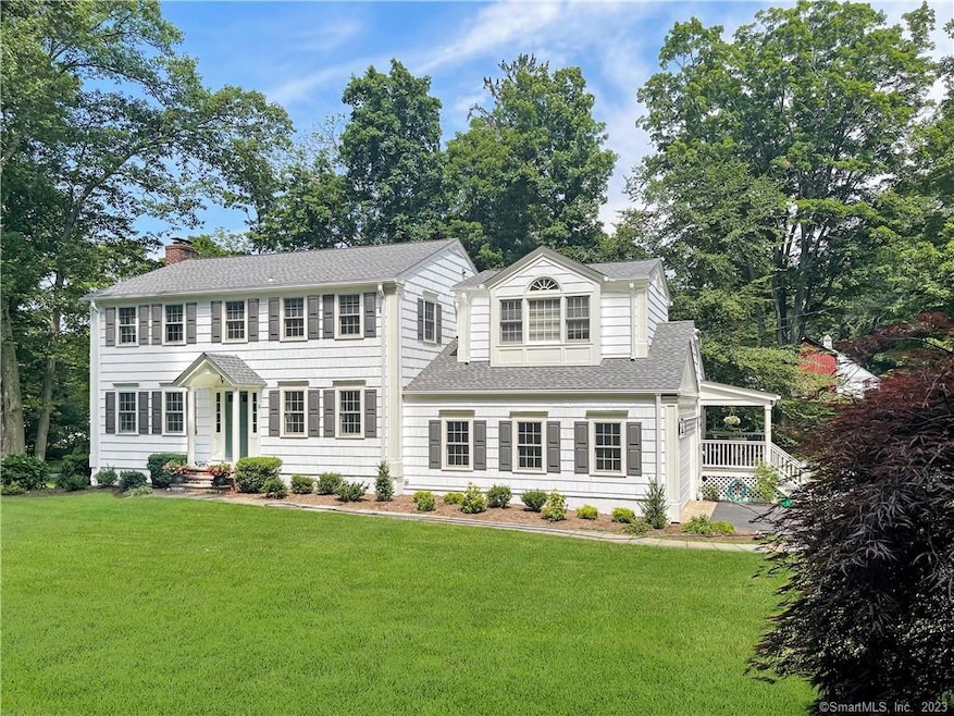 8 Nubel Ln, New Canaan, CT 06840 - photo 1