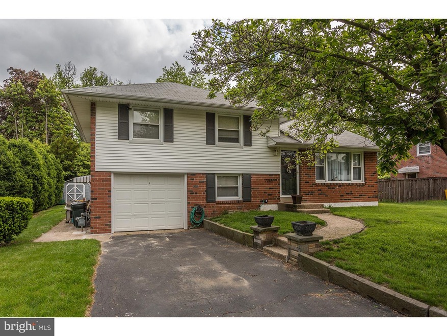 7705 Laurel Ln, Glenside, PA 19038 - photo 1