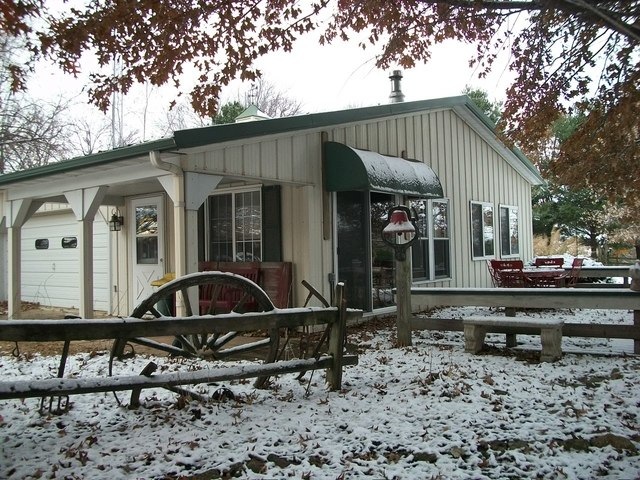 20242 1650 East St, Princeton, IL 61356 - photo 1