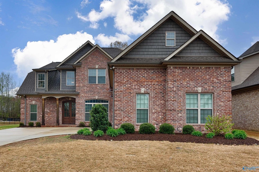 13665 Plainfield Drive, Athens, AL 35613