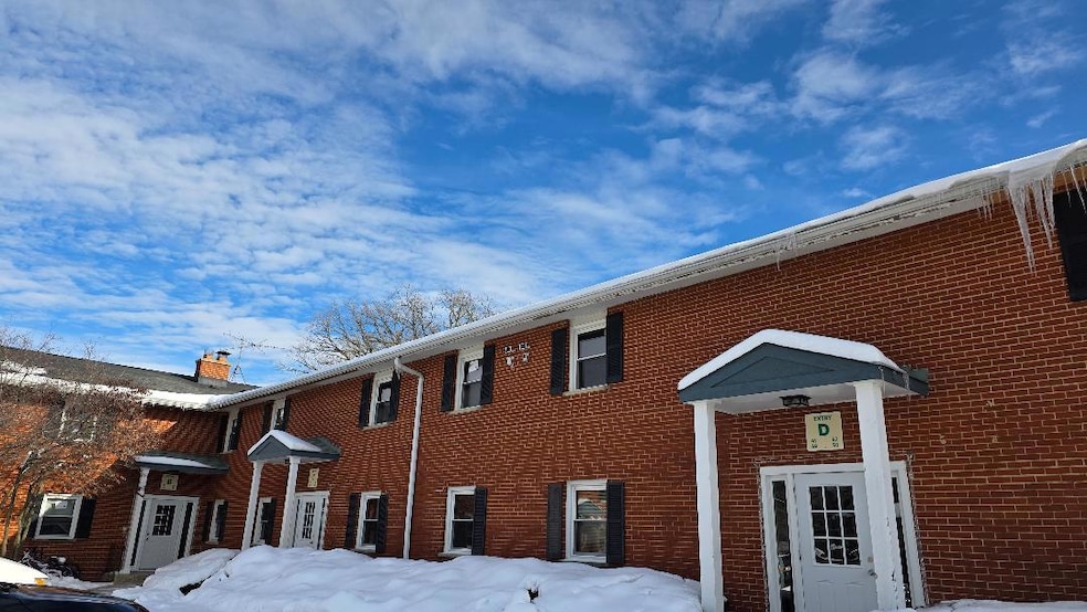 5 Arrowhead Dr unit 48, Algonquin, IL 60102 - photo 1