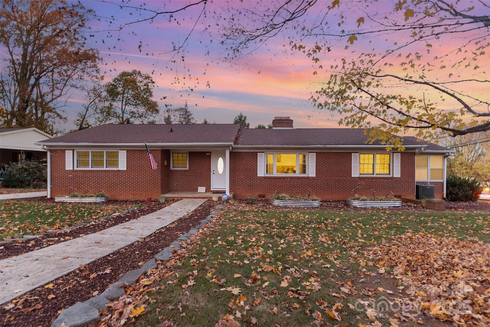 100 Ruby Ln, Gastonia, NC 28054 - photo 1