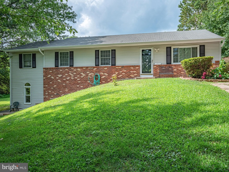 12213 Piedmont Rd, Clarksburg, MD 20871 - photo 1