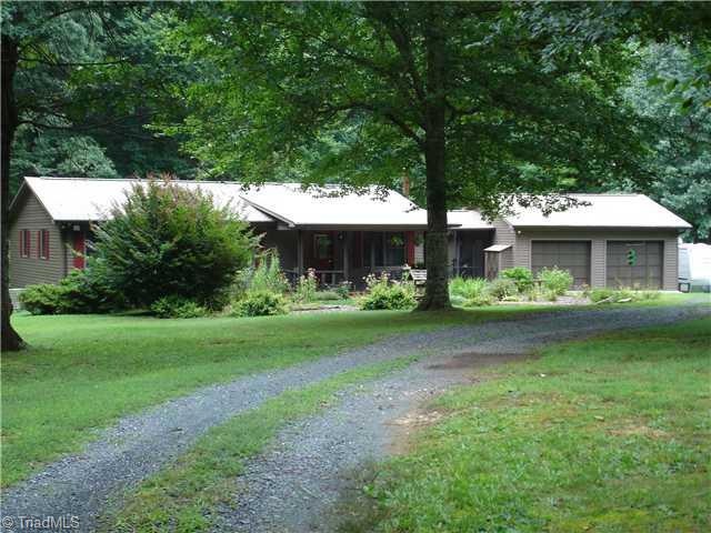 2267 Fork Creek Mill Rd, Seagrove, NC 27341 - photo 1