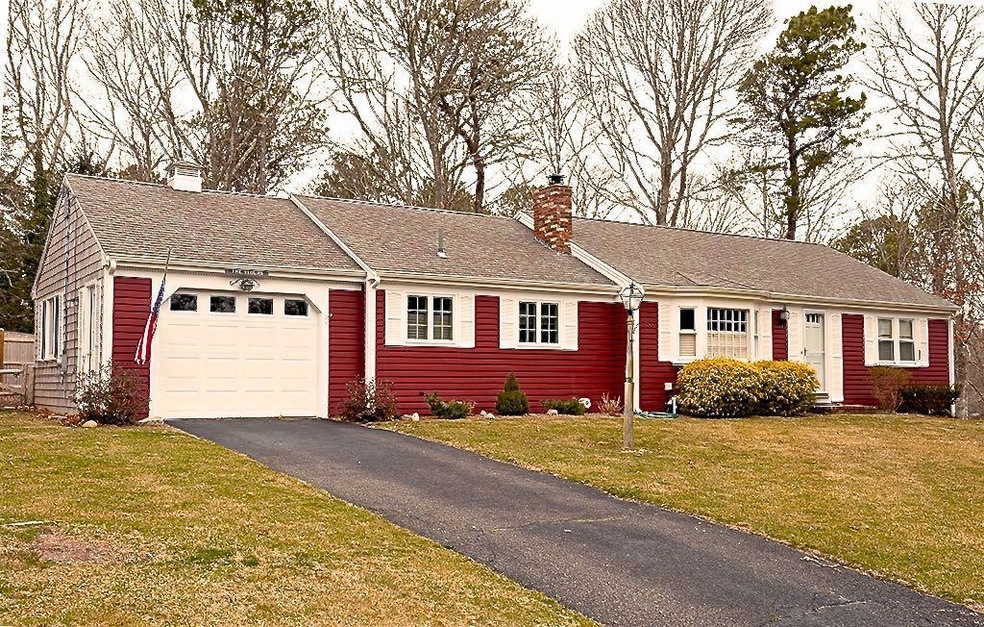 5 Scoop Cir, Yarmouth Port, MA 02675 - photo 1