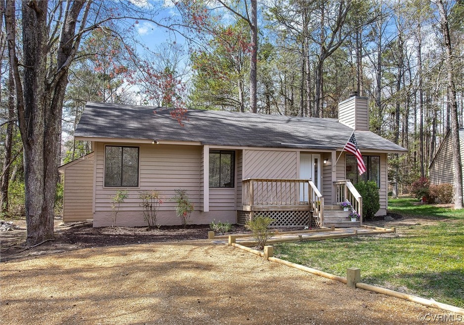 Welcome home to 3106 Cottage Oaks Court, Midlothia