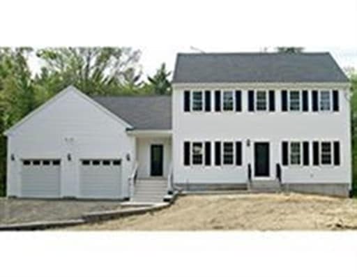 1566 Hanover St, Hanover, MA 02339 - photo 1