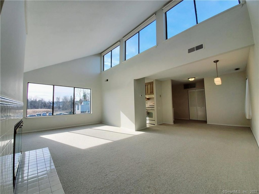 5 Sandlewood Ln unit 5, Ridgefield, CT 06877 - photo 1