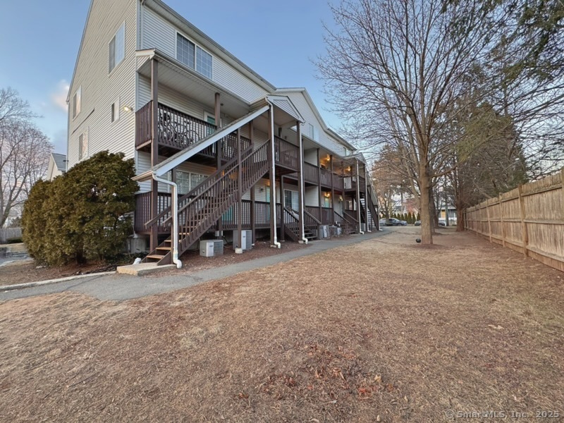 27 W Main St unit 13, Norwalk, CT 06851 - photo 1