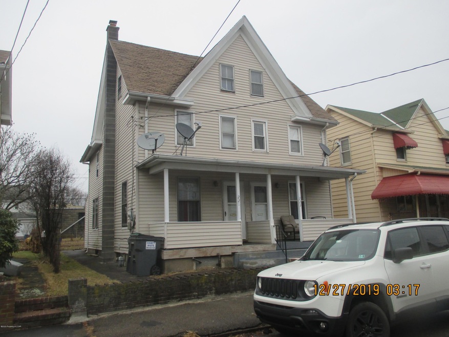 221 E Green St, West Hazleton, PA 18202 - photo 1