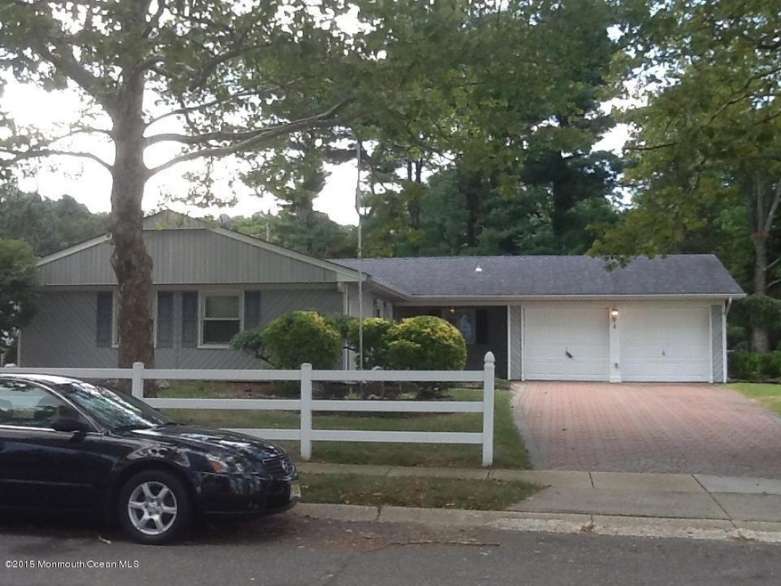 4 Inglewood Ln, Matawan, NJ 07747 - photo 1