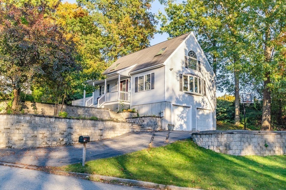 193 Acropolis Rd, Lowell, MA 01854 - photo 1