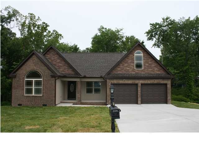 876 Soaring Eagle Cir, Hixson, TN 37343 - photo 1