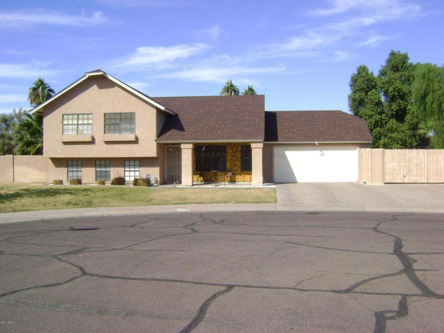 910 E Kristal Way, Phoenix, AZ 85024 - photo 1