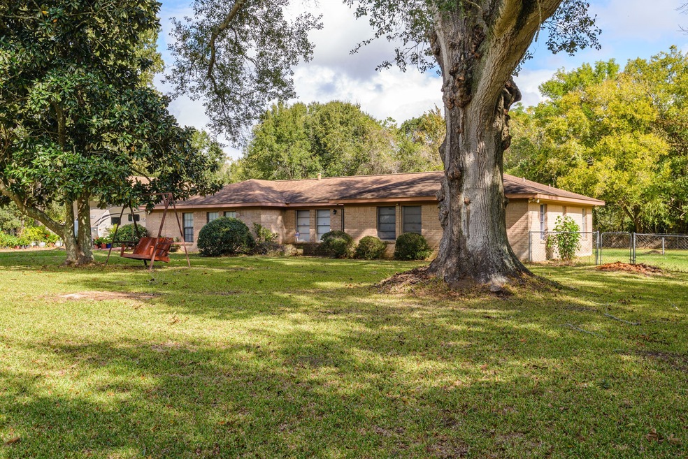 3180 County Road 145, Alvin, TX 77511 - photo 1