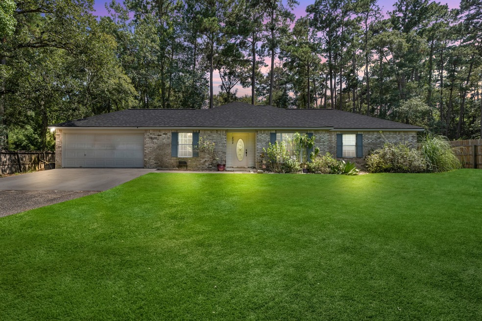 202 Ridgewood Dr, Magnolia, TX 77355 - photo 1