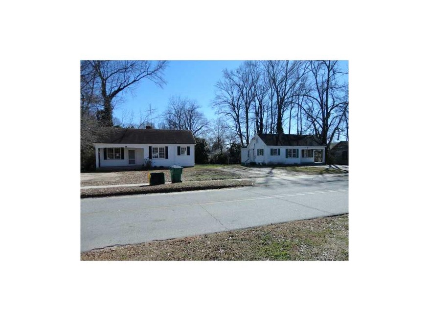 135 Park Ave, Winder, GA 30680 - photo 1