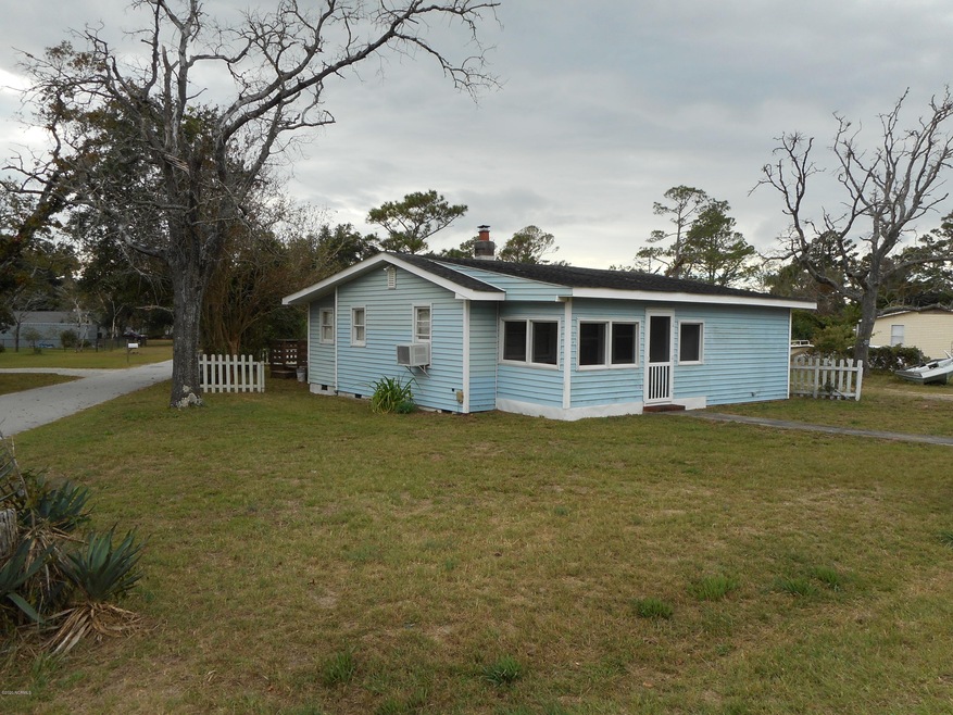 731 Broad Creek Loop Rd