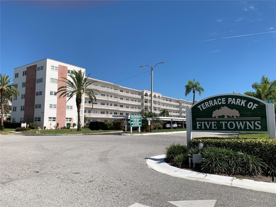 5501 80th St N unit 514, Saint Petersburg, FL 33709 - photo 1