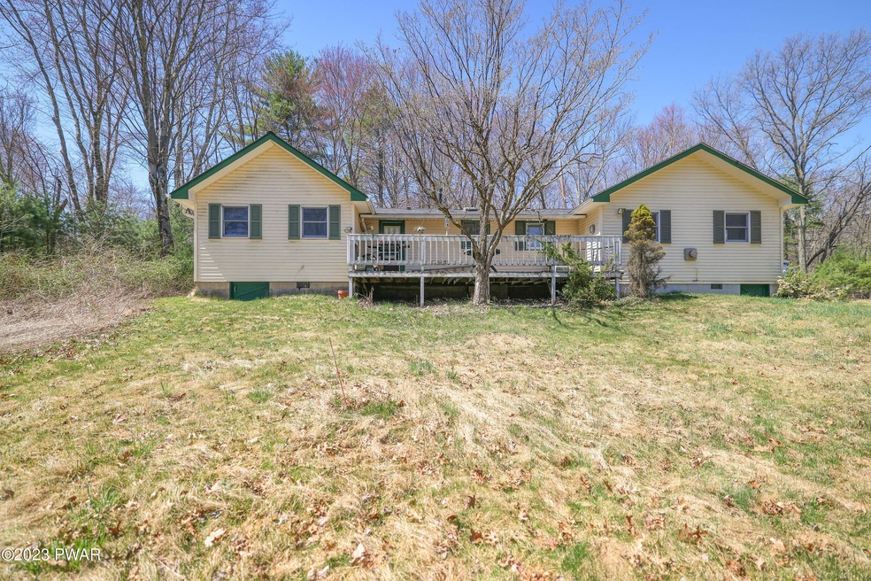 126 Meadow Ridge Acres Rd, Milford, PA 18337 - photo 1