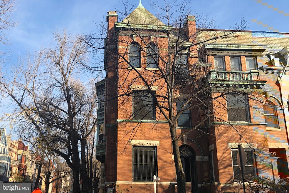 1719 18th St NW, Washington, DC 20009 - photo 1