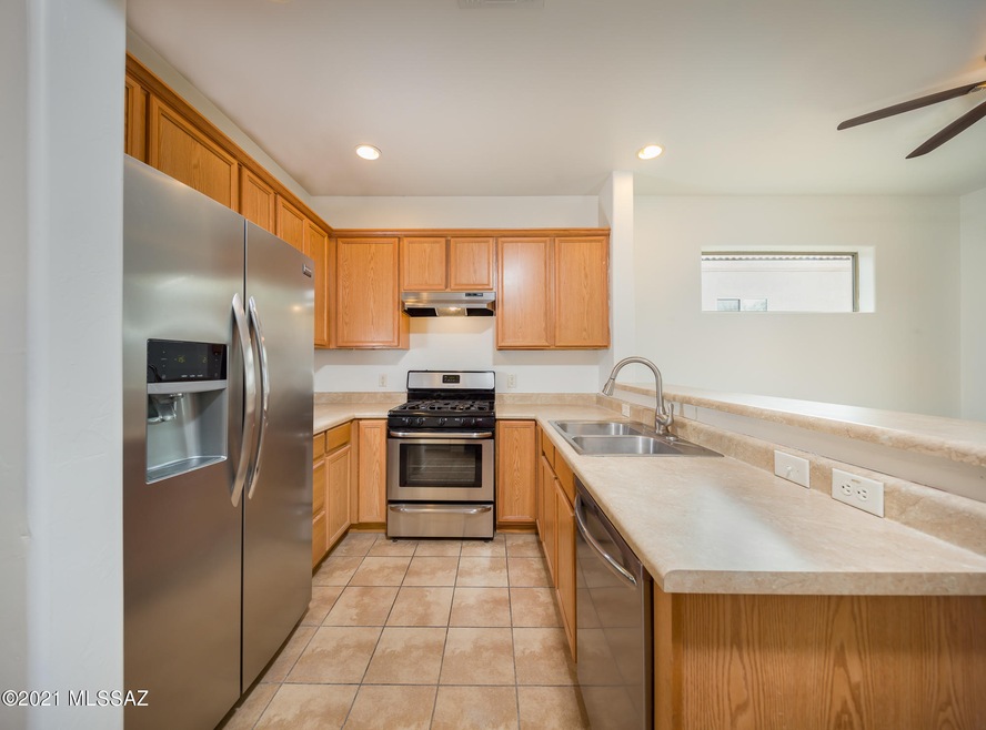 Light and Bright Kitchen