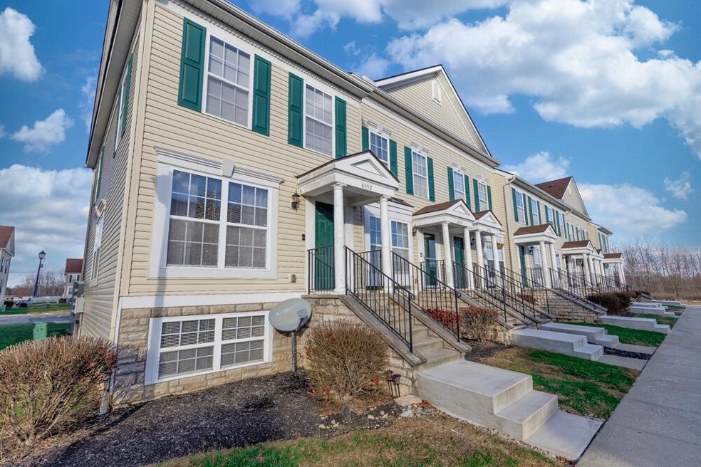 6552 Nottinghill Trail Dr, Canal Winchester, OH 43110 - photo 1