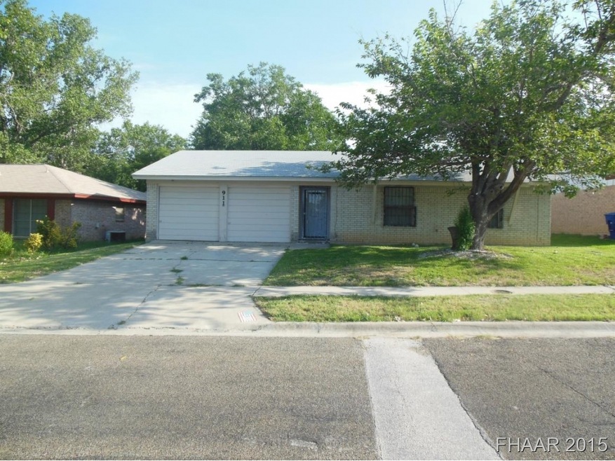 911 Holly St, Copperas Cove, TX 76522 - photo 1