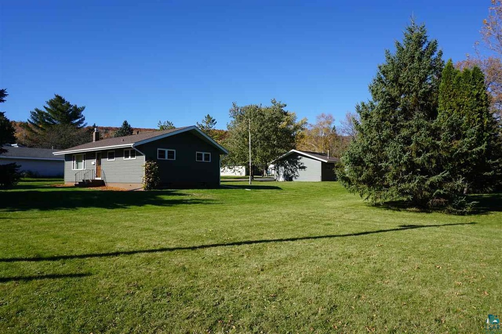 175x140 foot corner lot... Near the St Louis River