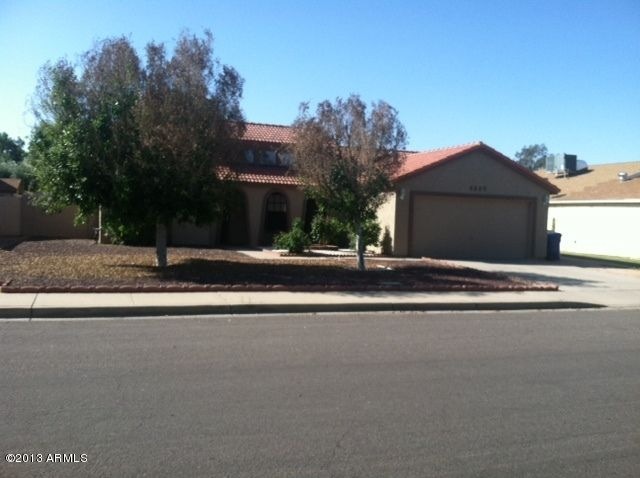 Front Of North/South Facing Home