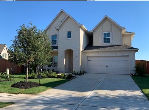 Peaceful cul de sac home site with oversized backyard