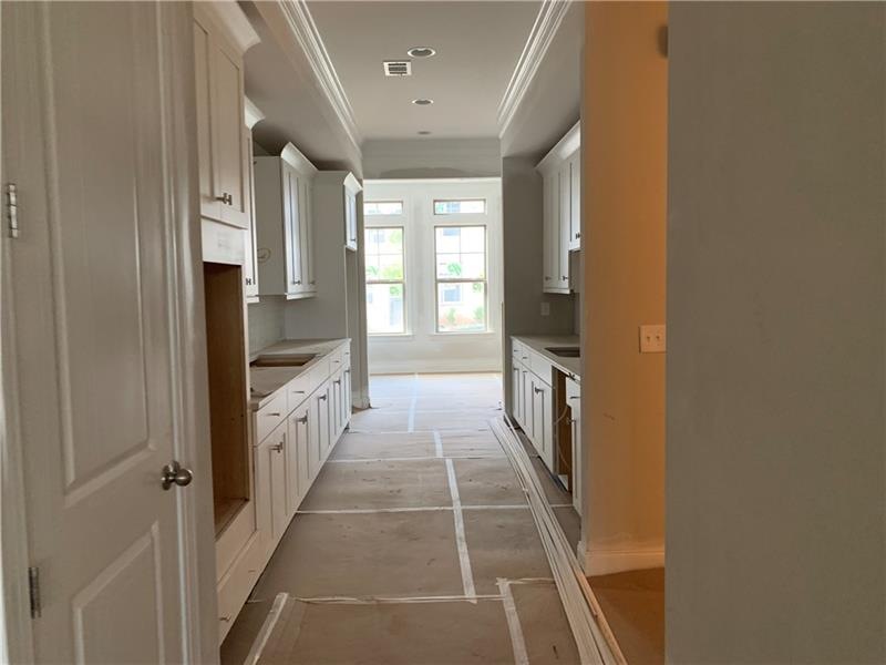 10 foot ceilings on main!