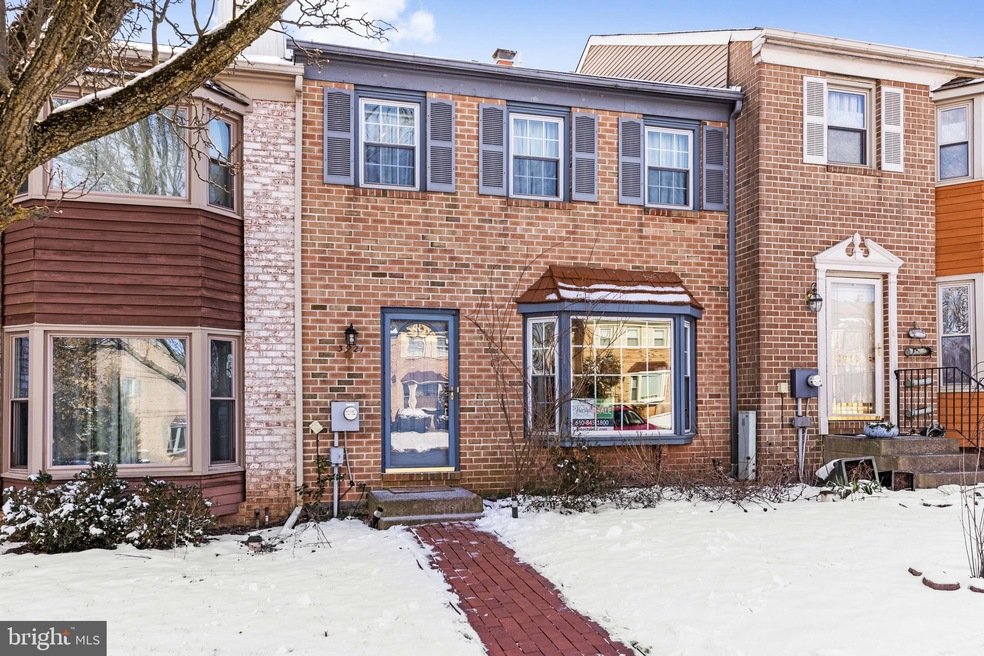 3921 Gatehouse Ln, Skippack, PA 19474 - photo 1