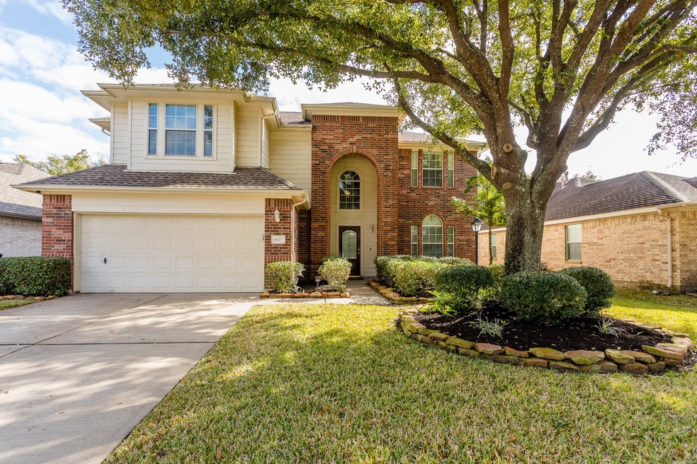 8822 Gas Light Village Dr, Houston, TX 77095 - photo 1